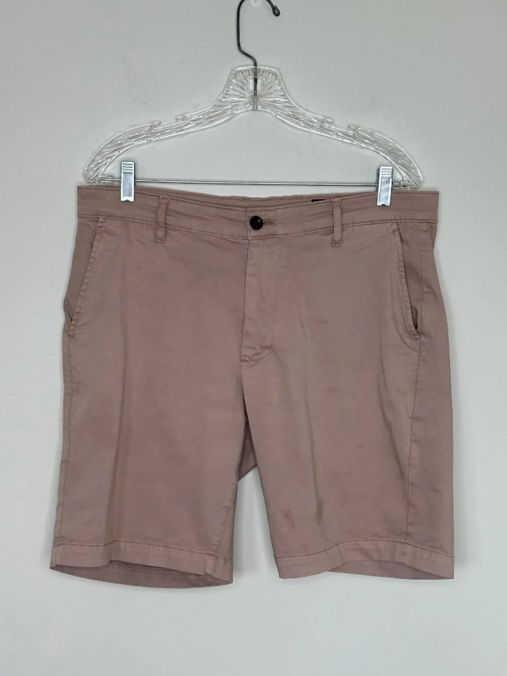 AG Adriano Goldschmied Men's Wanderer Rose Colored Trouser Sateen Shorts Size 34